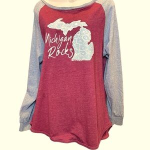 MICHIGAN ROCKS | Raglan Sleeve round neck SHIRT | large